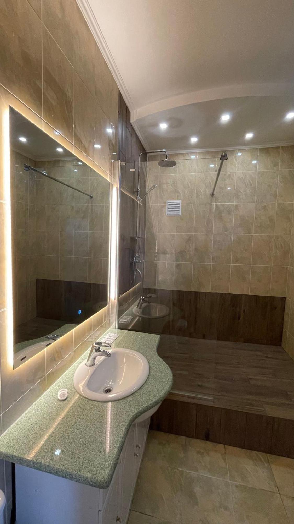Boomerang Apartments Одесса Экстерьер фото